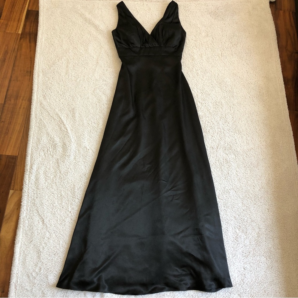 Belsoie Women’s Black V-Neck Dress Size 10